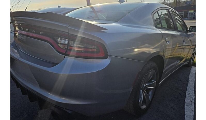 
								2016 Dodge Charger SXT full									