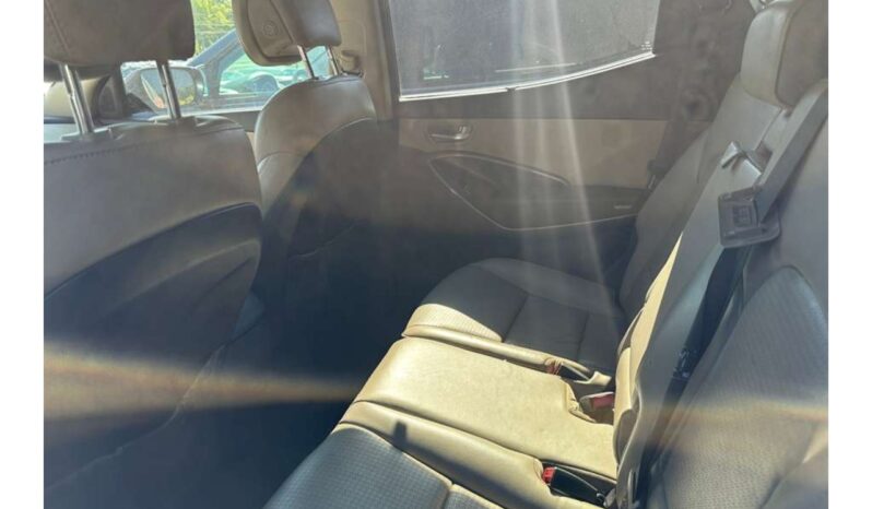 
								2014 Hyundai Santa Fe full									