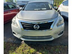 
										2015 Nissan Altima full									