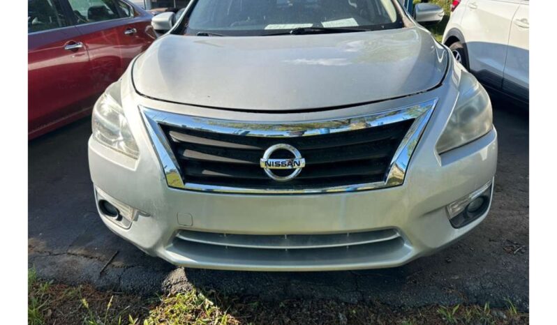 
								2015 Nissan Altima full									