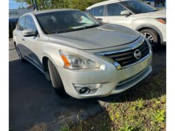 
										2015 Nissan Altima full									