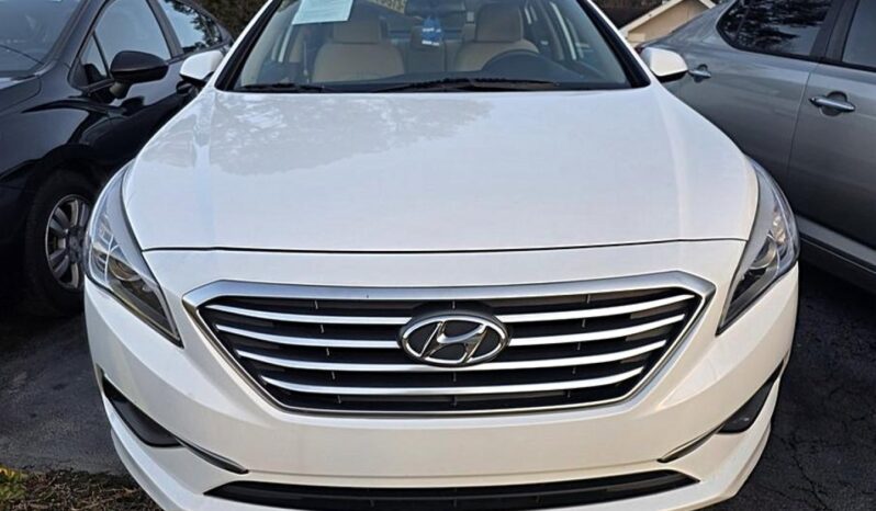 
								2016 Hyundai Sonata SE full									