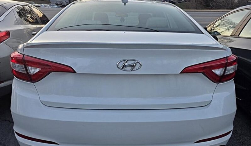 
								2016 Hyundai Sonata SE full									