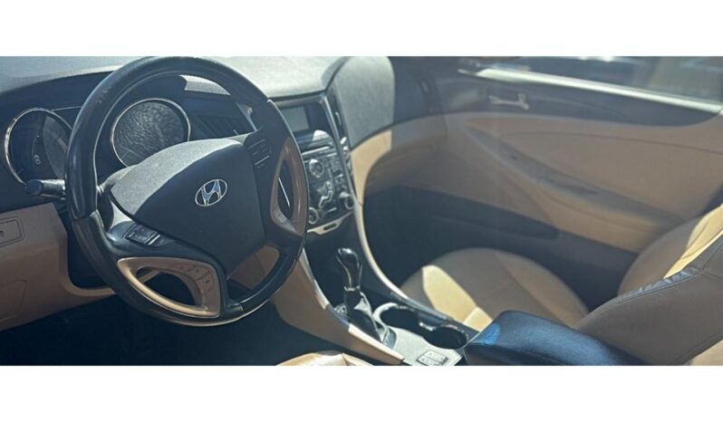 
								2011 Hyundai Sonata 4dr Sdn 2.4L Auto SE full									