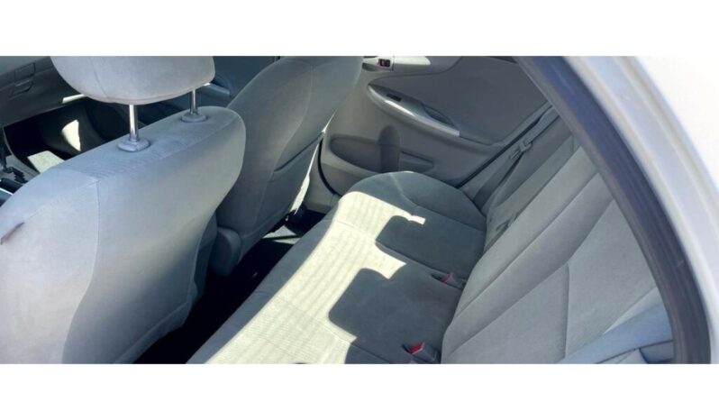 
								2013 Toyota Corolla full									