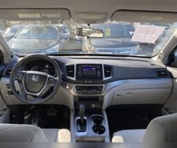 
										2016 Hyundai Accent SE full									