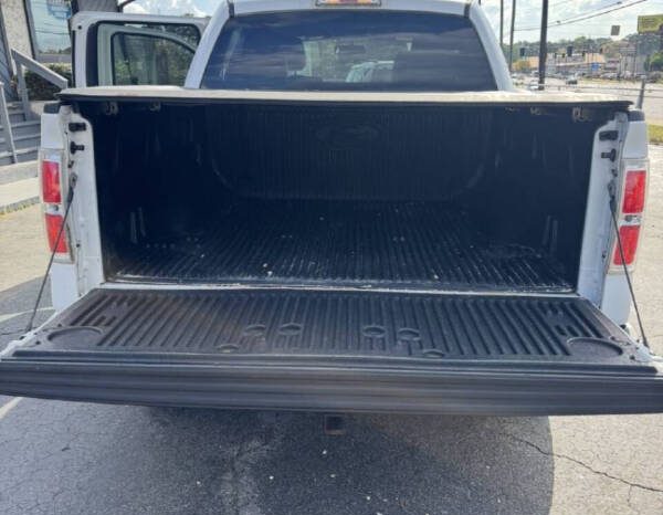 
								2011 Ford F-150 full									