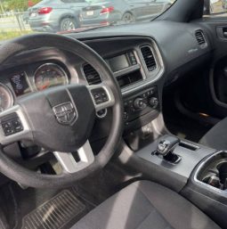 
										2012 Dodge Charger SE full									