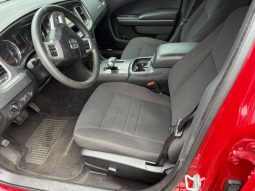 
										2012 Dodge Charger SE full									