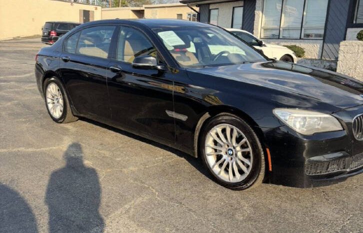 
								2013 BMW 7 Series 740Li full									