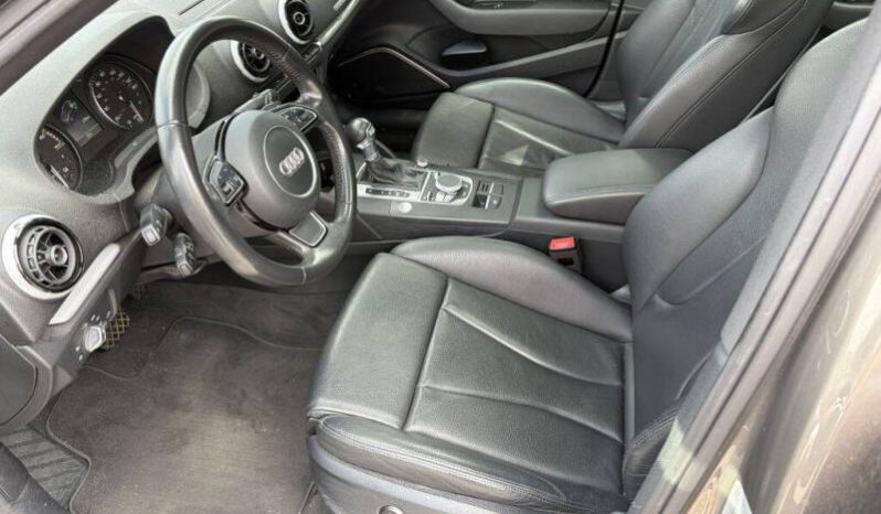 
								2016 Audi A3 Sportback e-tron full									