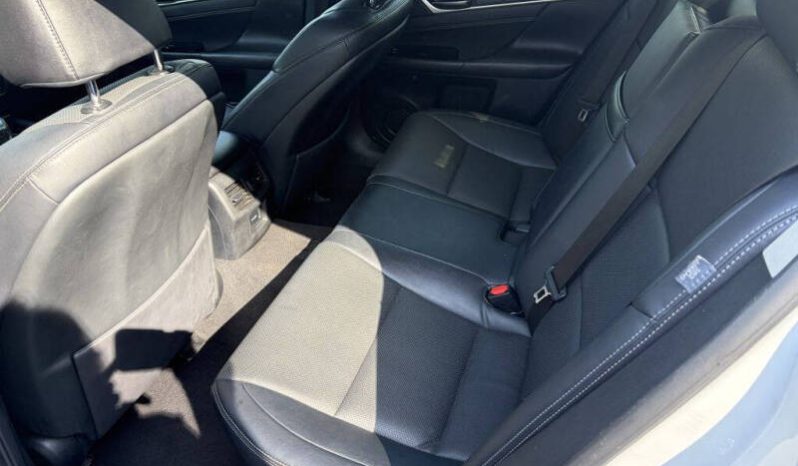 
								2016 Lexus GS 200t full									