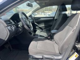 
										2016 Volkswagen Passat 1.8T S full									