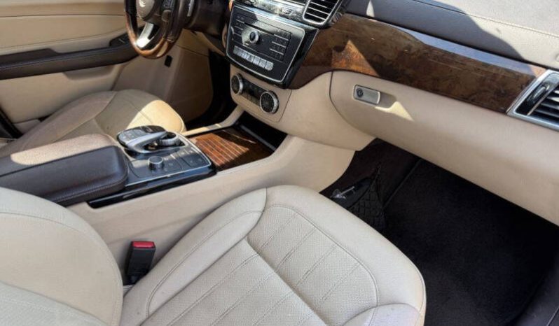 
								2017 Mercedes-Benz GLS GLS 450 full									