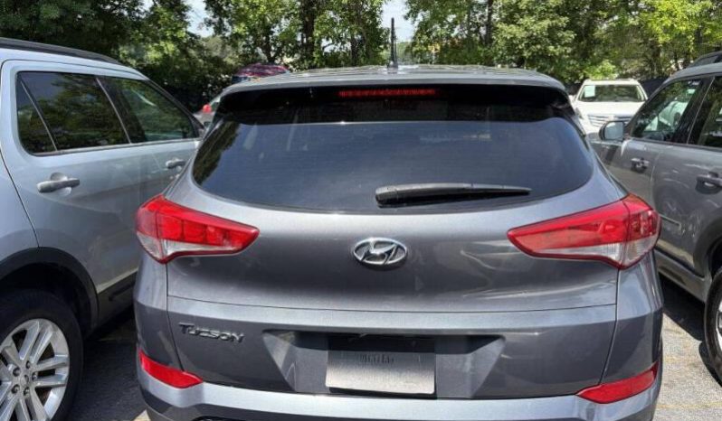 
								2018 Hyundai Tucson SE full									