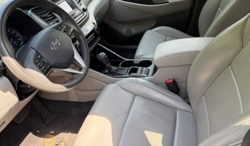 
								2018 Hyundai Tucson SE full									
