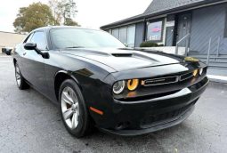 
										2019 Dodge Challenger SXT full									