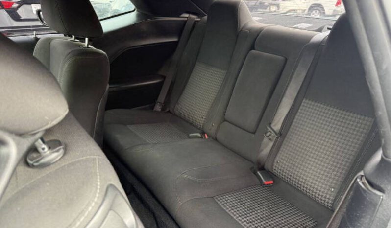 
								2019 Dodge Challenger SXT full									