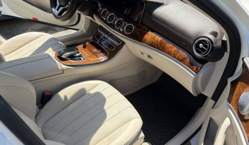 
								2019 Mercedes-Benz E-Class E 300 full									