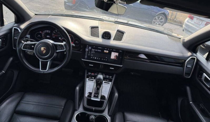 
								2020 Porsche Cayenne full									