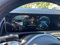 
										2021 Mercedes-Benz GLB GLB 250 full									