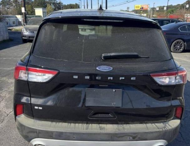
								2022 Ford Escape SE full									