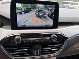
										2022 Ford Escape SE full									