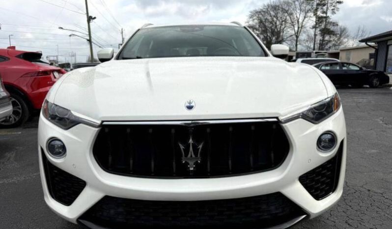 
								2022 Maserati Levante Modena full									