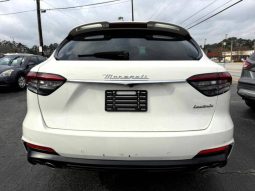 
										2022 Maserati Levante Modena full									