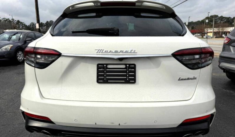 
								2022 Maserati Levante Modena full									