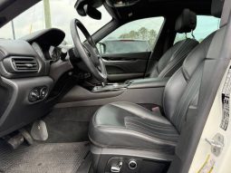 
										2022 Maserati Levante Modena full									