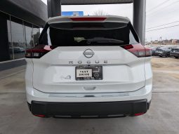 
										2026 Nissan Rogue SV full									