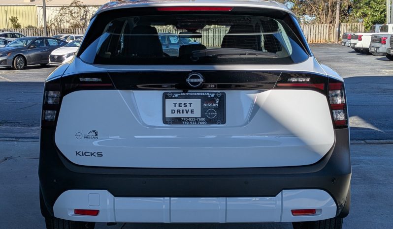 
								2026 Nissan Kicks S full									