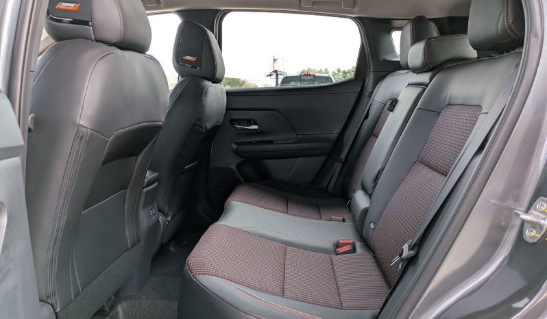 
								2026 Nissan Kicks SR full									