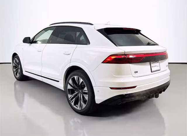 
								2026 Audi Q8 Premium Plus full									