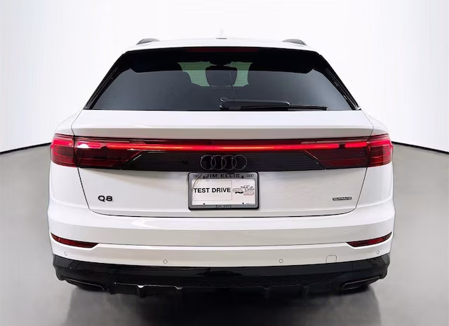 
								2026 Audi Q8 Premium Plus full									