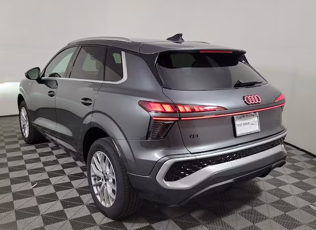 
								2026 Audi Q3 full									