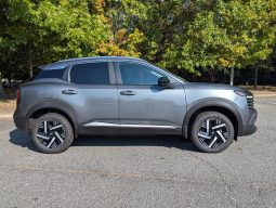 
										2026 Nissan Kicks SV full									