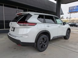 
										2026 Nissan Rogue SV full									