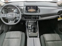 
										2026 Nissan Rogue SV full									