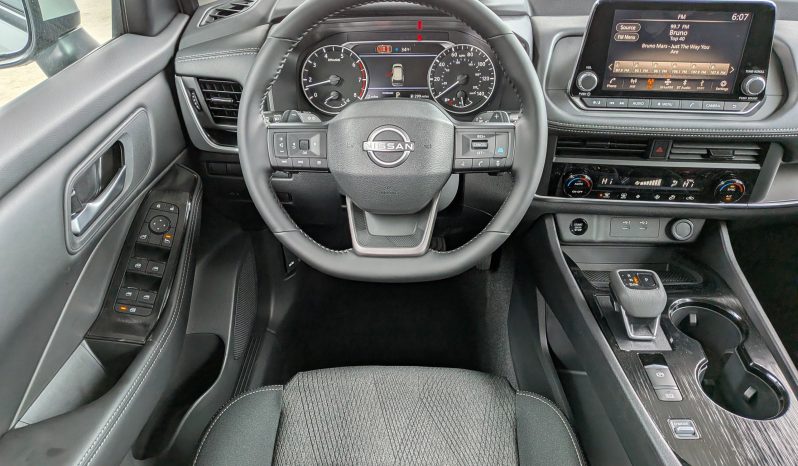 
								2026 Nissan Rogue SV full									