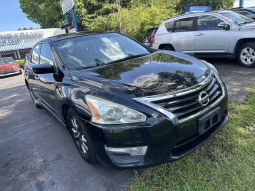 
										2015 Nissan Altima full									