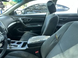 
										2015 Nissan Altima full									