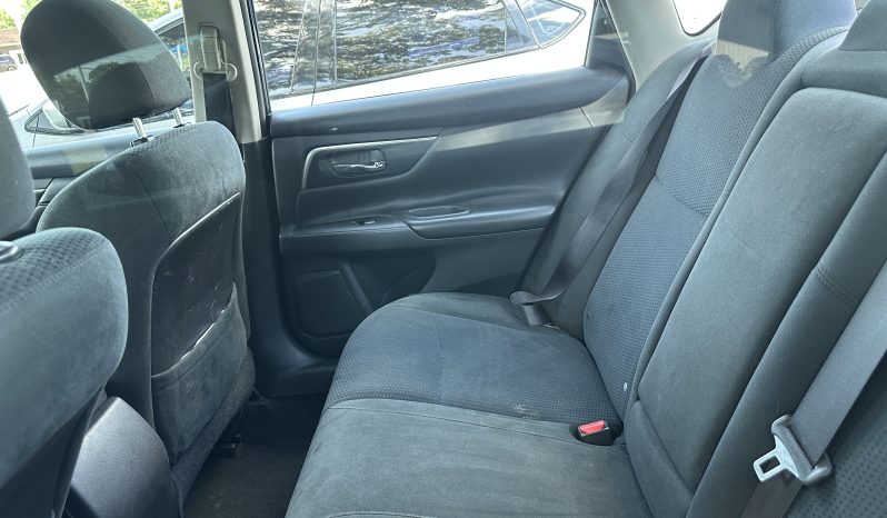 
								2015 Nissan Altima full									