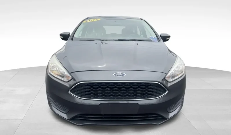 
								2017 Ford Focus SE full									