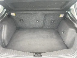 
										2017 Ford Focus SE full									