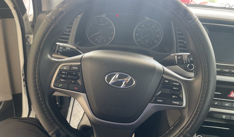 
								2017 Hyundai Elantra SE full									