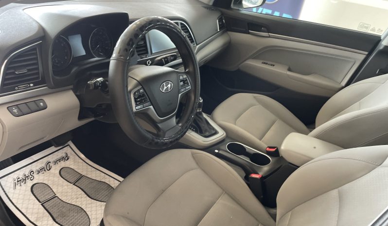 
								2017 Hyundai Elantra SE full									