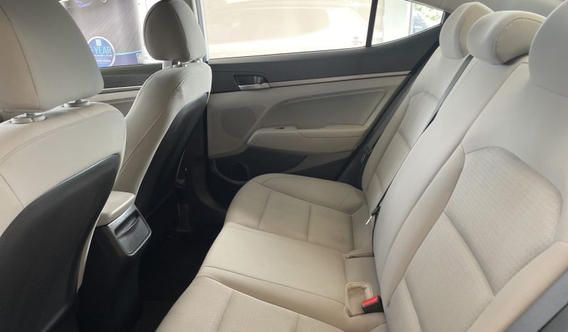 
								2017 Hyundai Elantra SE full									