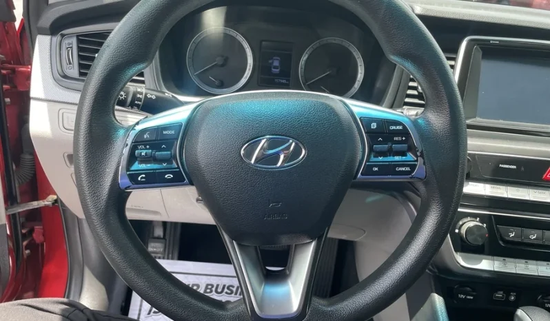 
								2018 Hyundai Sonata SE full									
